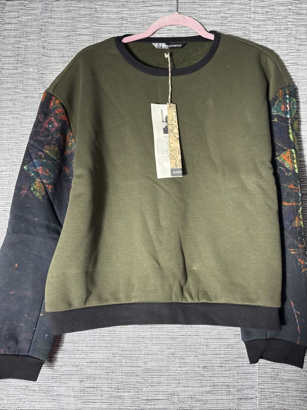 Gary Graham 422 Women’s Patched Sweatshirt, Army Green, X-Small